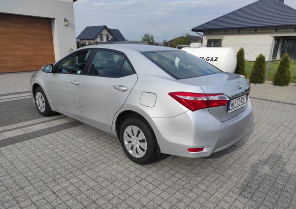 Toyota Corolla cena 55500 przebieg: 150000, rok produkcji 2019 z Brzostek małe 154